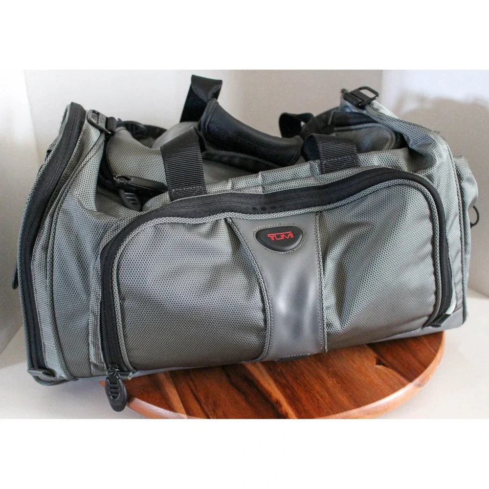 Tumi Duffel Bag Gray 2-way Ballistic Nylon Travel Gym Sport Carry On Strap 525PW